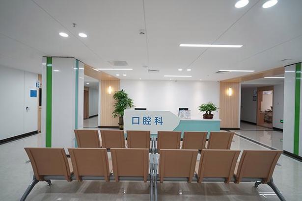 长沙深圳做骨性龅牙矫正,这几家公立医院和专科口碑不错